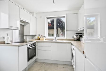 3 bedroom Detached house for sale in Winkworth Road, Banstead, SM7