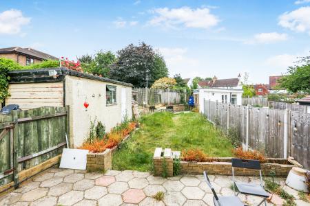 3 bedroom Detached house for sale in Winkworth Road, Banstead, SM7