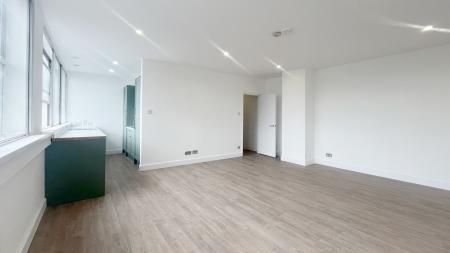 2 bedroom Flat for sale in 6 Whitehorse Road, Croydon, CR0