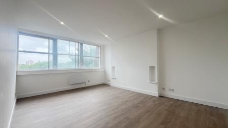 2 bedroom Flat for sale in 6 Whitehorse Road, Croydon, CR0