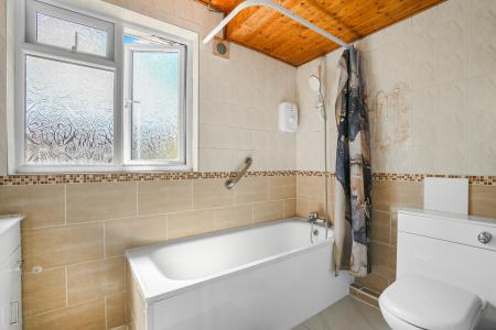 3 bedroom Terraced House for sale in Rosswood Gardens, Wallington, SM6