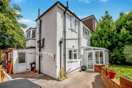 3 bedroom Terraced House for sale in Rosswood Gardens, Wallington, SM6