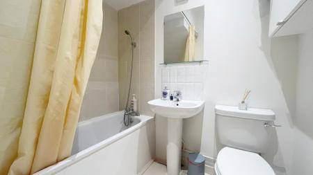 2 bedroom Flat for sale in 6 Whitehorse Road, Croydon, CR0