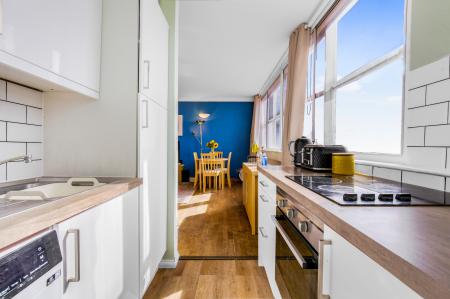 2 bedroom Flat for sale in Whitehorse Road, Croydon, CR0