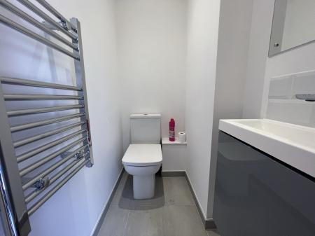 1 bedroom Flat to let in Addington Road, Croydon, CR2