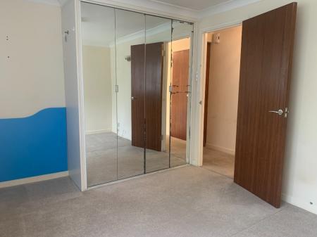 2 bedroom Flat to let in Homefield Park, Sutton, SM1