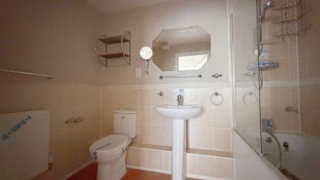 4 bedroom Town house for sale in Wingfield Court, Banstead, SM7