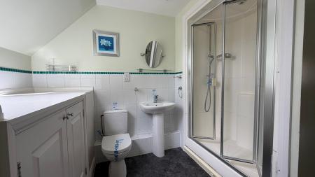 4 bedroom Town house for sale in Wingfield Court, Banstead, SM7