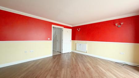 4 bedroom Town house for sale in Wingfield Court, Banstead, SM7