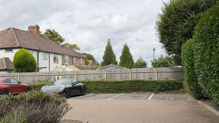4 bedroom Town house for sale in Wingfield Court, Banstead, SM7