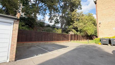 1 bedroom Flat for sale in Wellesley Road, Sutton, SM2