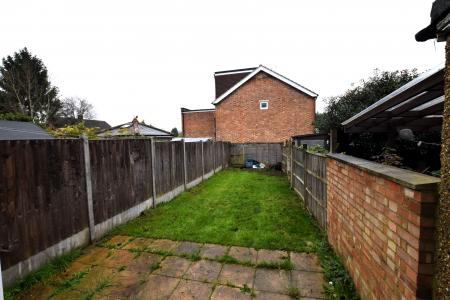 2 bedroom Terraced House to let in High Street, London Colney, St Albans, AL2