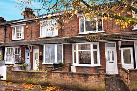 2 bedroom Terraced House to let in High Street, London Colney, St Albans, AL2