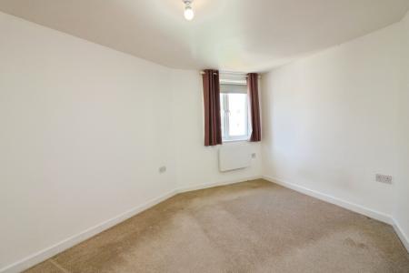 2 bedroom Flat to let in Stevenage Road, Hitchin, SG4
