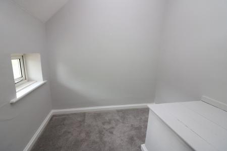 4 bedroom Terraced House to let in Cecil Crescent, Hatfield, AL10