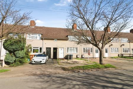 4 bedroom Terraced House to let in Cecil Crescent, Hatfield, AL10