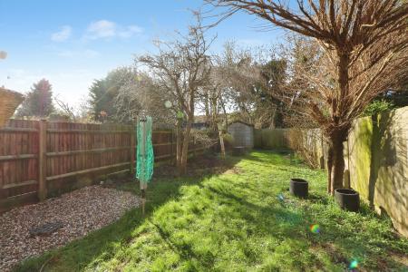 2 bedroom Semi-detached house to let in Pondcroft Road, Knebworth, SG3