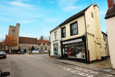 High Street, Welwyn, AL6