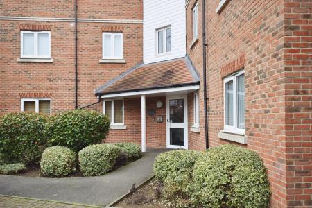 Wharf Way, Hunton Bridge, Kings Langley, WD4