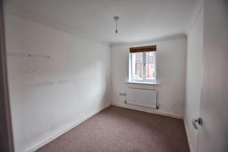 2 bedroom Flat to let in Wharf Way, Hunton Bridge, Kings Langley, WD4