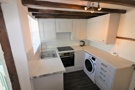 1 bedroom Terraced House to let in Mimram Road, Welwyn, AL6