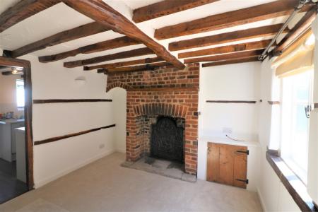 1 bedroom Terraced House to let in Mimram Road, Welwyn, AL6