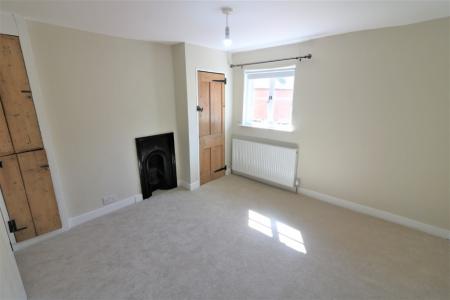 1 bedroom Terraced House to let in Mimram Road, Welwyn, AL6