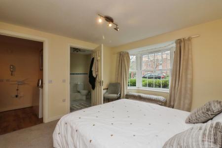 2 bedroom Flat to let in Merrifield Court, Welwyn Garden City, AL7