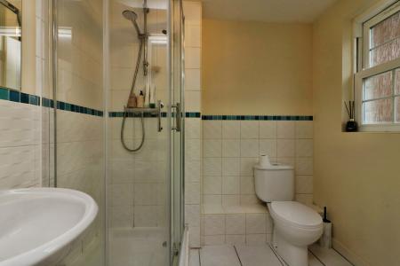 2 bedroom Flat to let in Merrifield Court, Welwyn Garden City, AL7