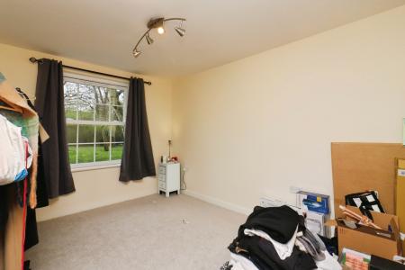 2 bedroom Flat to let in Merrifield Court, Welwyn Garden City, AL7