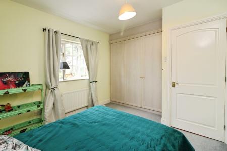 5 bedroom Detached house to let in Bracken Lane, Welwyn, AL6