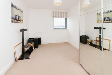 2 bedroom Flat to let in Woolners Way, Stevenage, SG1