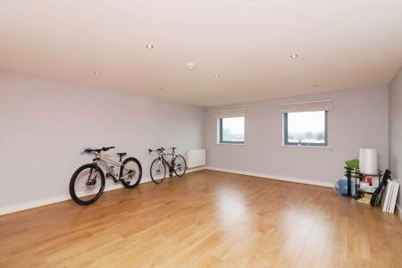 2 bedroom Flat to let in Woolners Way, Stevenage, SG1