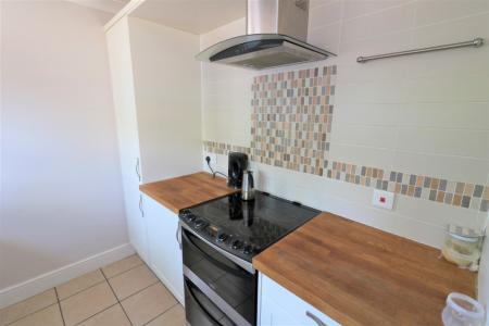 3 bedroom End of terrace house to let in Longfields, Stevenage, SG2