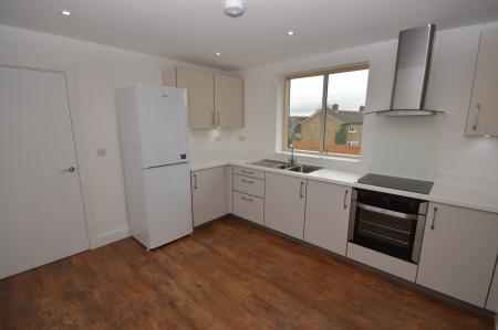 1 bedroom Flat to let in Drakes Drive, Stevenage, SG2