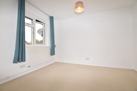 1 bedroom Terraced House to let in Aldbury Close, St Albans, AL4