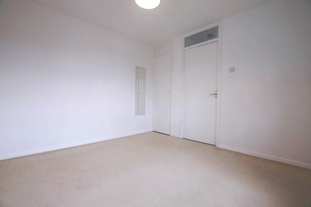 1 bedroom Terraced House to let in Aldbury Close, St Albans, AL4