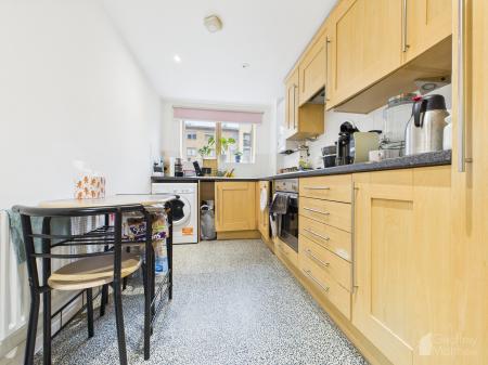 2 bedroom Flat to let in Kilby Road, Stevenage, SG1