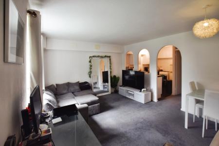 1 bedroom Flat to let in Northridge Way, Boxmoor, Hemel Hempstead, HP1