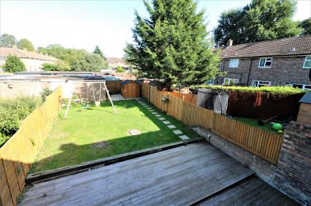 3 bedroom Terraced House to let in Buckthorne Avenue, Stevenage, SG1