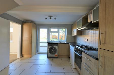 3 bedroom Terraced House to let in Buckthorne Avenue, Stevenage, SG1