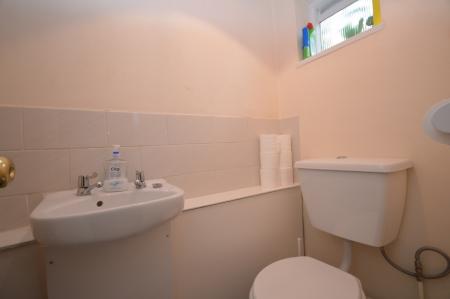 4 bedroom Semi-detached house to let in Whitethorn, Welwyn Garden City, AL7