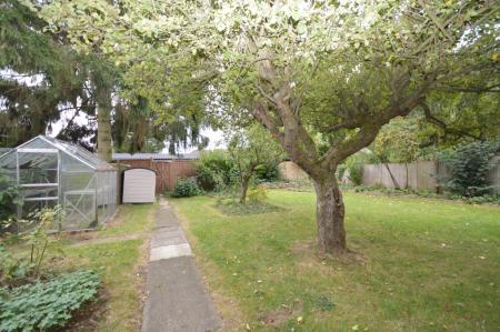 4 bedroom Semi-detached house to let in Whitethorn, Welwyn Garden City, AL7