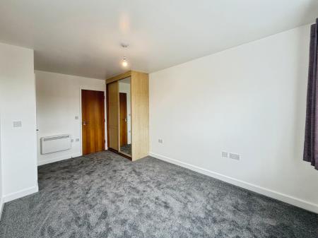 2 bedroom Flat to let in Admiral Drive, Stevenage, SG1