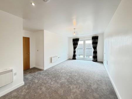 2 bedroom Flat to let in Admiral Drive, Stevenage, SG1