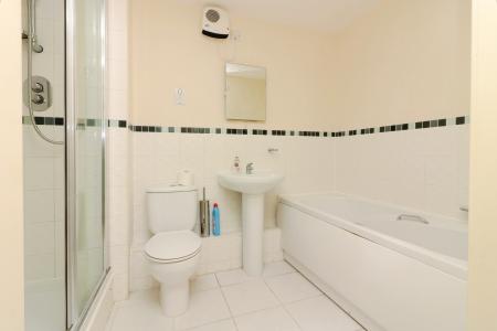 2 bedroom Flat to let in Merrifield Court, Welwyn Garden City, AL7