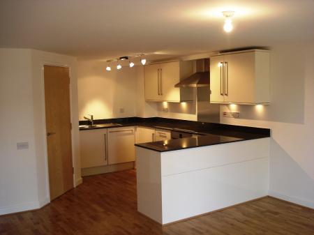 2 bedroom Flat to let in Stevenage Road, Hitchin, SG4