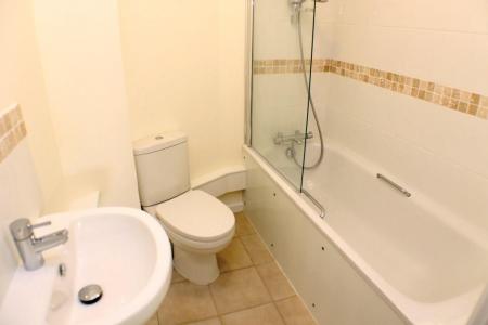 1 bedroom Flat to let in Approach Road, St Albans, AL1