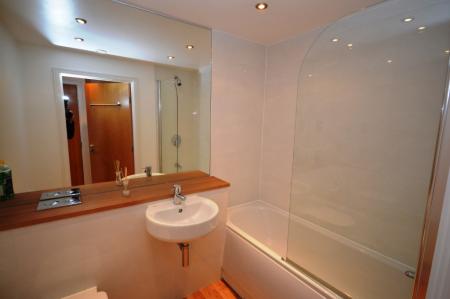 2 bedroom Flat to let in Woolners Way, Stevenage, SG1