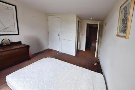 2 bedroom Flat to let in Newsom Place, Hatfield Road, St Albans, AL1